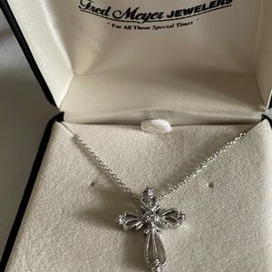 Sterling Silver Cross Necklace 925 NWOT